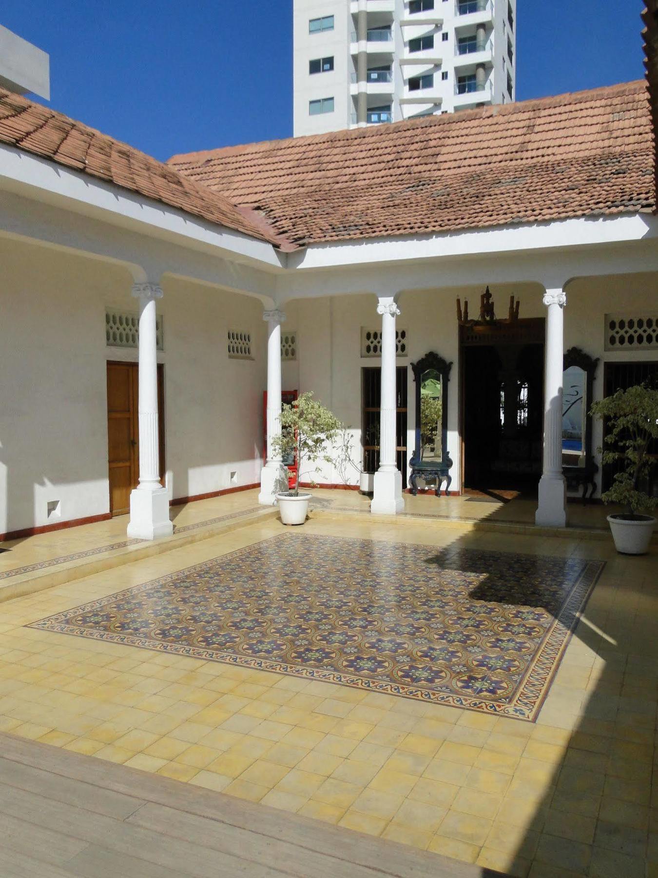 Casa Bustamante Boutique Hotel 4*