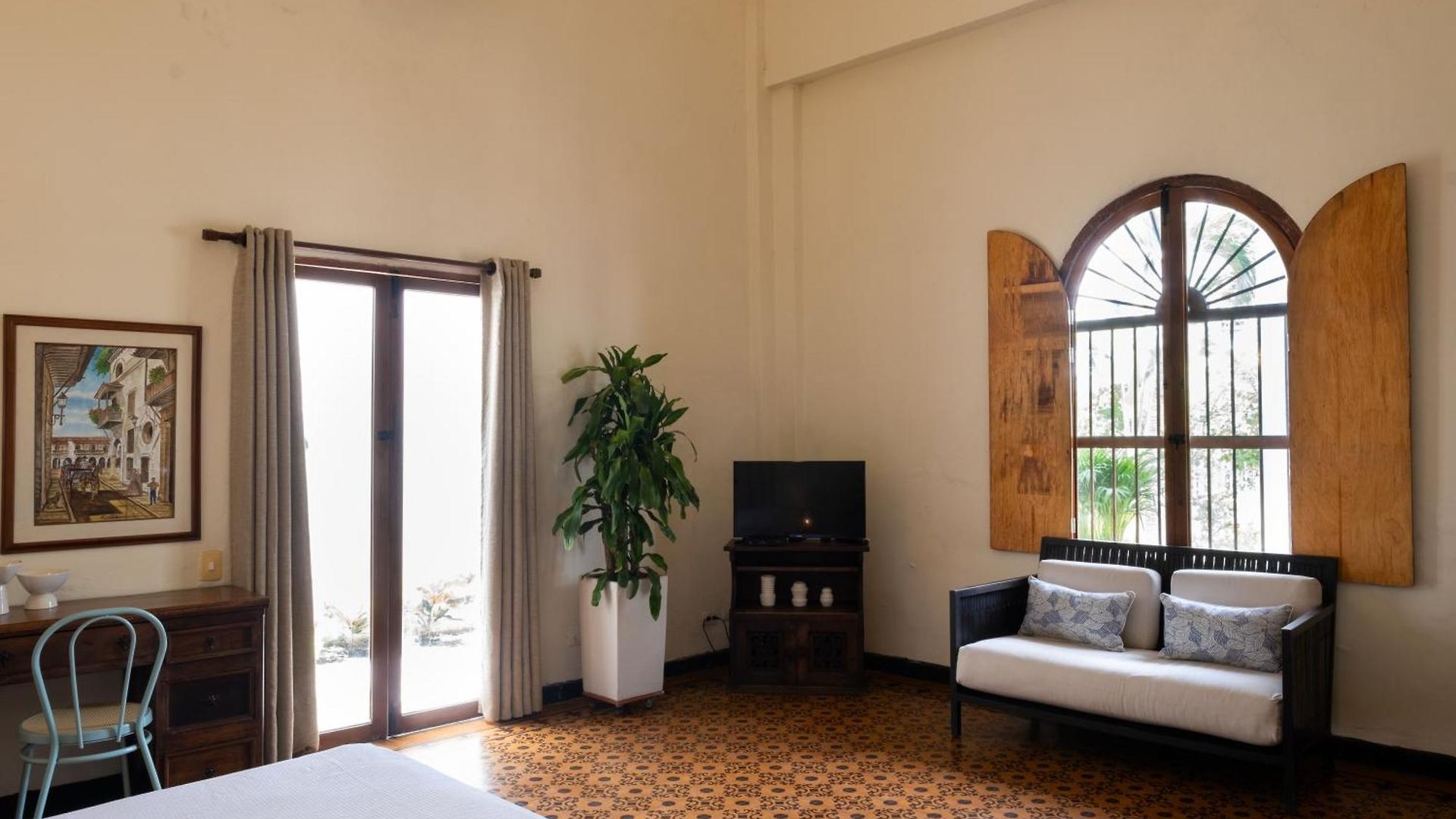 Casa Bustamante Boutique