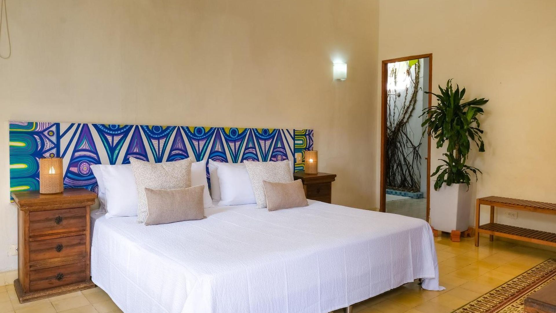 Casa Bustamante Boutique Hotel 4*