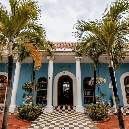 Casa Bustamante Boutique Hotel 4*