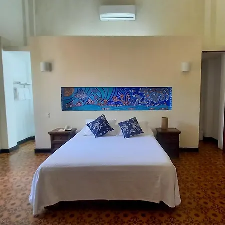 Casa Bustamante Boutique Hotel 4*